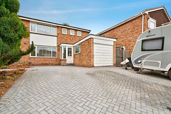 3 Bedroom Detached House For Sale In Grendon Drive, Sutton Coldfield, B73