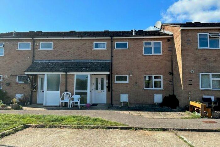 1 Bedroom Flat To Rent In Dolphin Court, Fareham, PO14