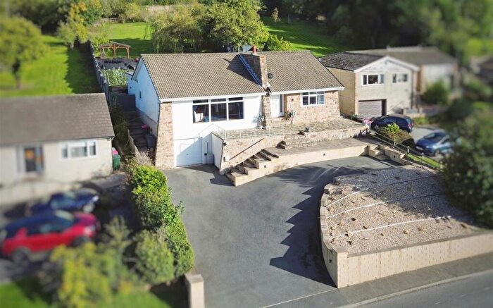 4 Bedroom Detached Bungalow For Sale In Winney Hill, Harthill, Sheffield, S26