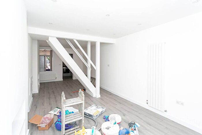 2 Bedroom Terraced House To Rent In Watford, Watford, WD18