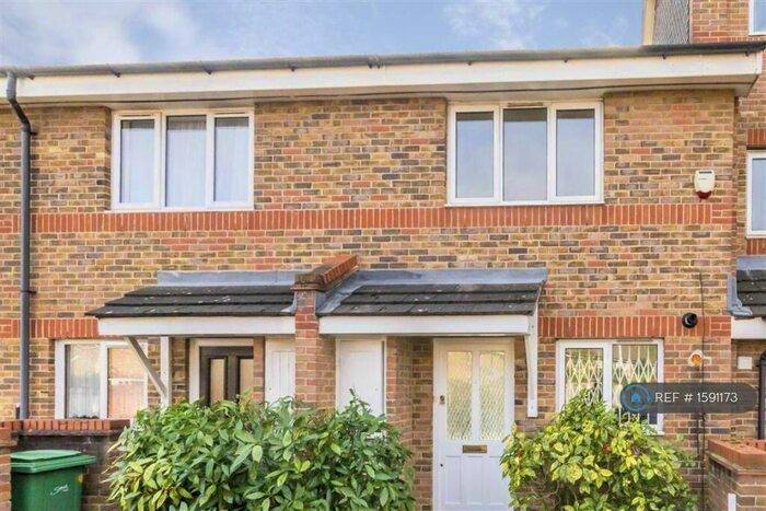 3 Bedroom Terraced House To Rent In Ann Moss Way, London, SE16