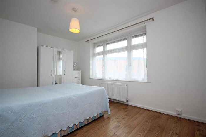 5 Bedroom Terraced House To Rent In Olive Road, London, W5
