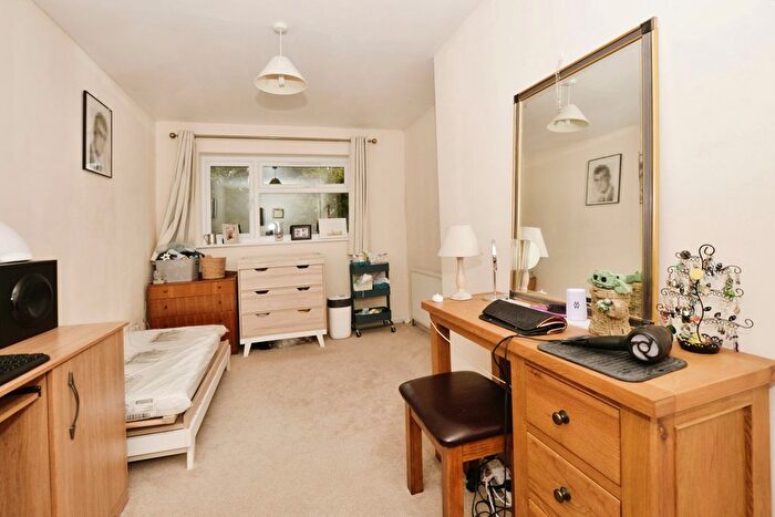 2 Bedroom End Of Terrace House For Sale In Bushy Royds, Ashford, Kent, TN24
