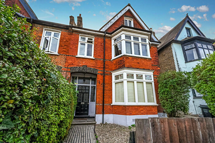 1 Bedroom Flat For Sale In Coopers Lane, Grove Park, London, SE12
