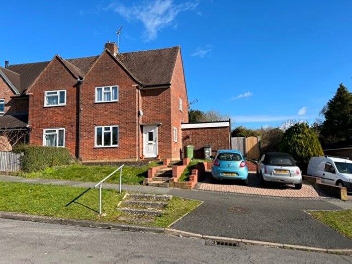 4 Bedroom Semi-Detached House To Rent In Fox Lane, Winchester, SO22