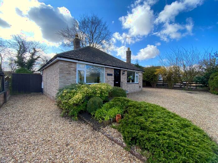 3 Bedroom Bungalow To Rent In New Road, Ryhall, Stamford, PE9