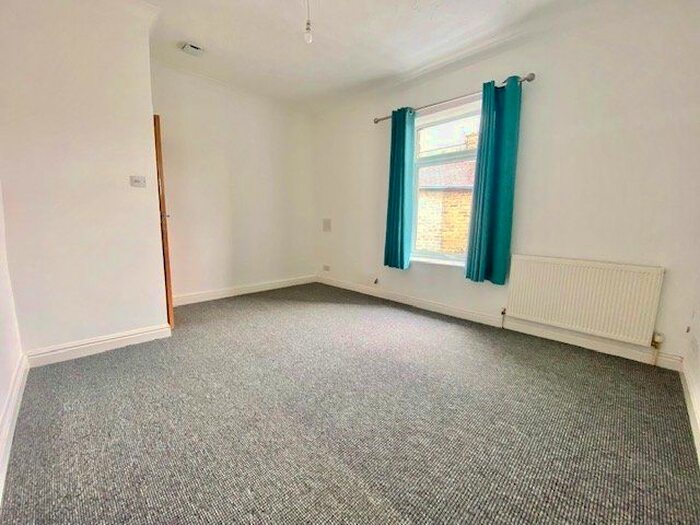 2 Bedroom Terraced House To Rent In Parrock Street, Rossendale, Lancashire, BB4