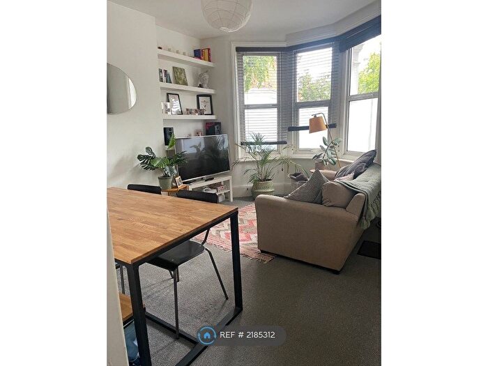 1 Bedroom Flat To Rent In Millfields Road, London, E5