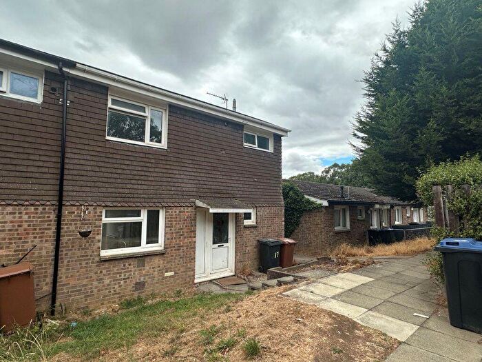 3 Bedroom House To Rent In Flaxwell Court, Northampton, NN3