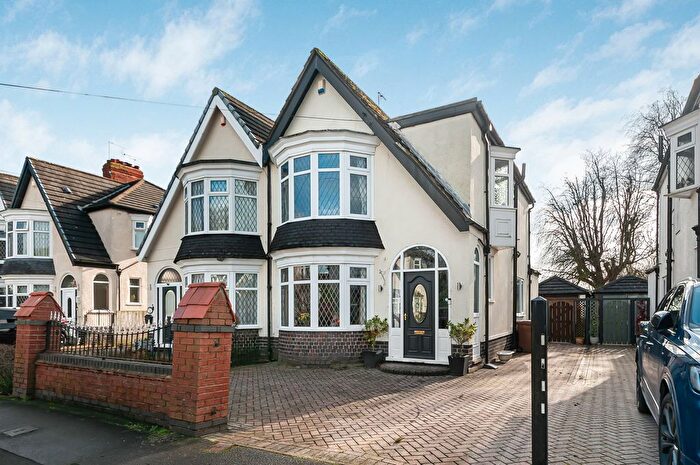 3 Bedroom Semi-Detached House For Sale In Overland Road, Cottingham, East Riding Of Yorkshire, HU16