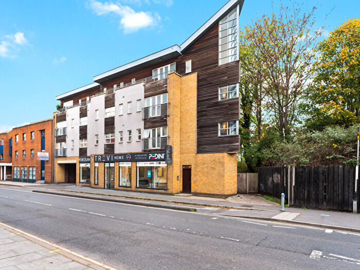 2 Bedroom Apartment To Rent In London Road, Kingston Upon Thames, Surrey, KT2