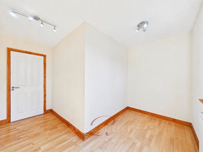 6 Bedroom Detached House For Sale In Jubilee Road, Buckley, CH7