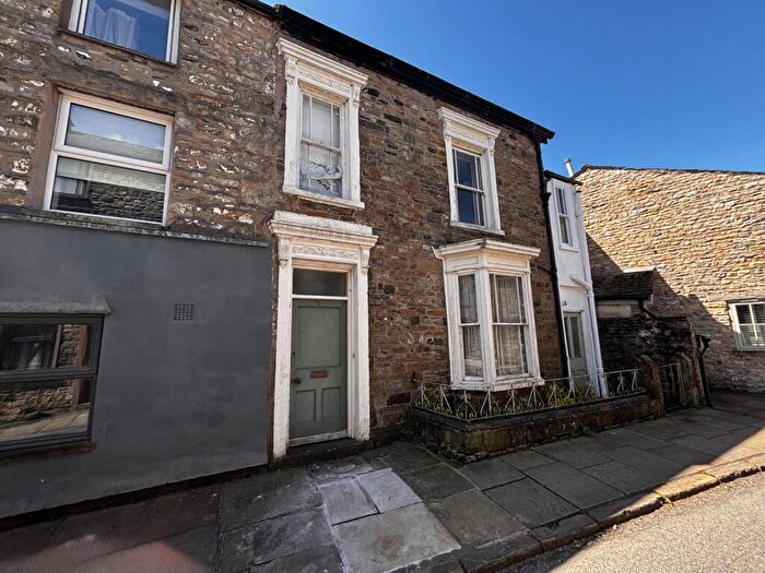 3 Bedroom House For Sale In Main Street, Sedbergh, LA10