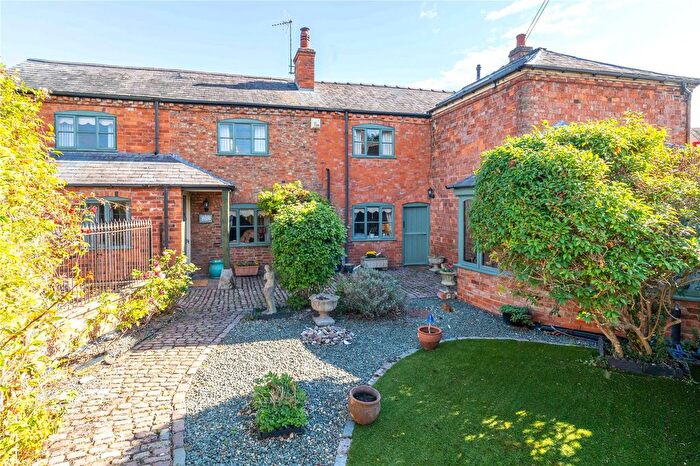 3 Bedroom Semi-detached House For Sale In Back Lane, Mickleton, Gloucestershire, GL55