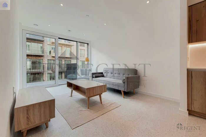 2 Bedroom Flat To Rent In Georgette Apartments, Sidney Street, E1