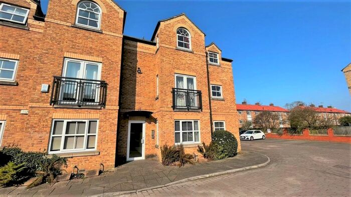 2 Bedroom Flat To Rent In Lawrence Street, York, YO10