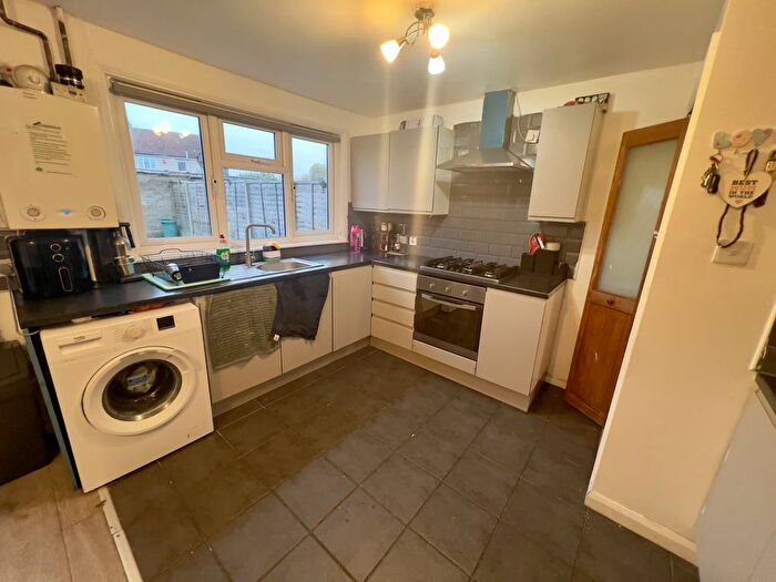 3 Bedroom Semi-Detached House To Rent In Albion Road, Hayes, UB3