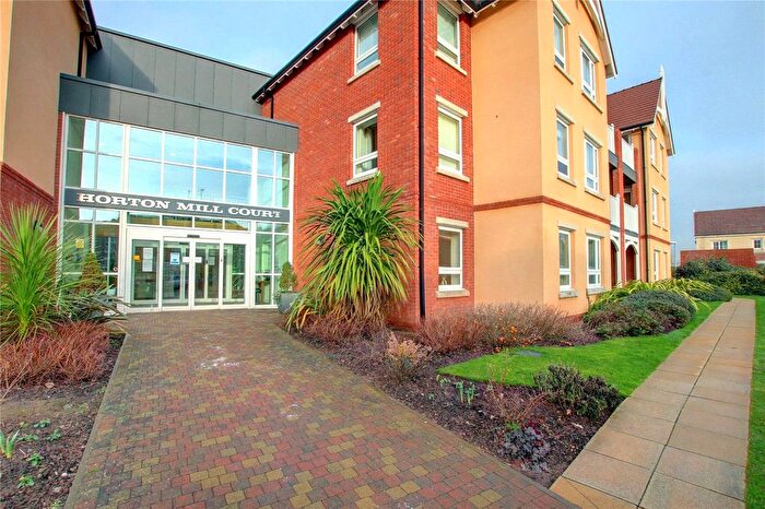 2 Bedroom Flat For Sale In Hanbury Road, Droitwich, Worcestershire, WR9