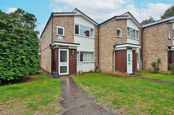 1 Bedroom Maisonette To Rent In The Larches, Bushey, WD23