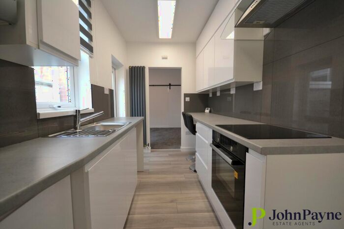 3 Bedroom Terraced House To Rent In Sovereign Road, Earlsdon, Coventry, West Midlands, CV5