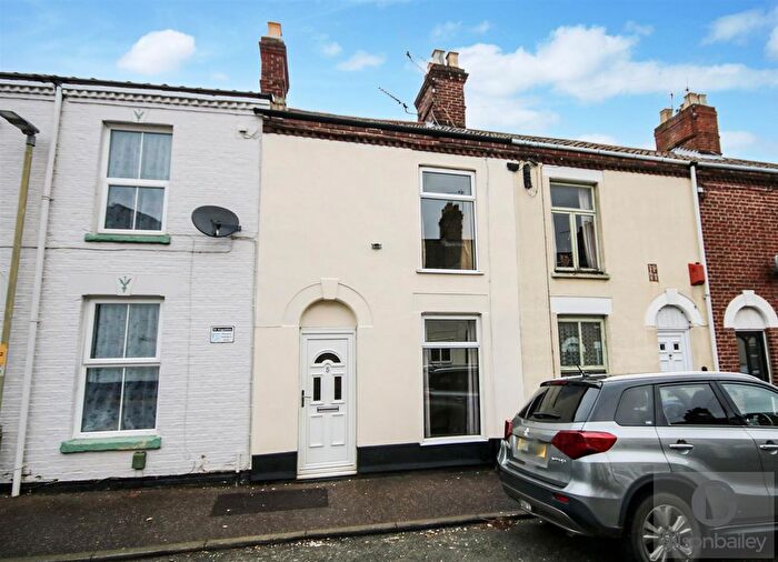 3 Bedroom Terraced House For Sale In Esdelle Street, Norwich, NR3