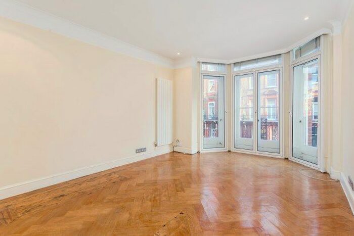 1 Bedroom Flat To Rent In Rosary Gardens, London, SW7