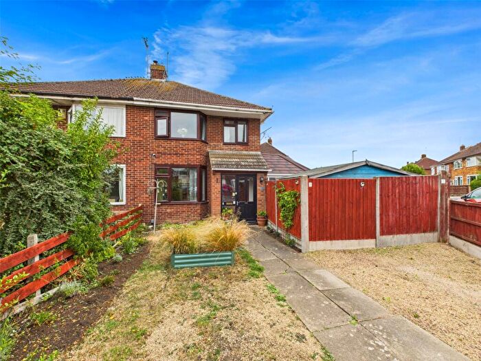 3 Bedroom Semi-Detached House For Sale In Park Avenue, Longlevens, Gloucester, Gloucestershire, GL2
