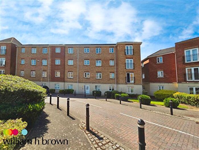 2 Bedroom Property To Rent In Purfleet On Thames, Essex, RM19