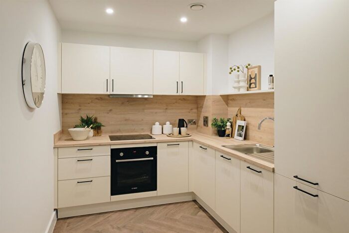 1 Bedroom Flat For Sale In Chapmans Yard, Birmingham, B1