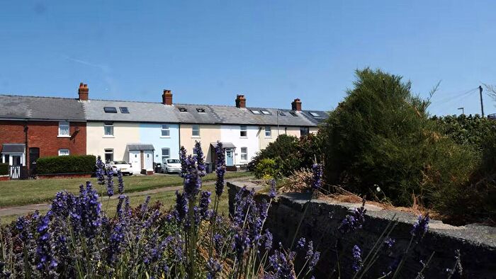 2 Bedroom Terraced House To Rent In Hayling Island, Hampshire, PO11
