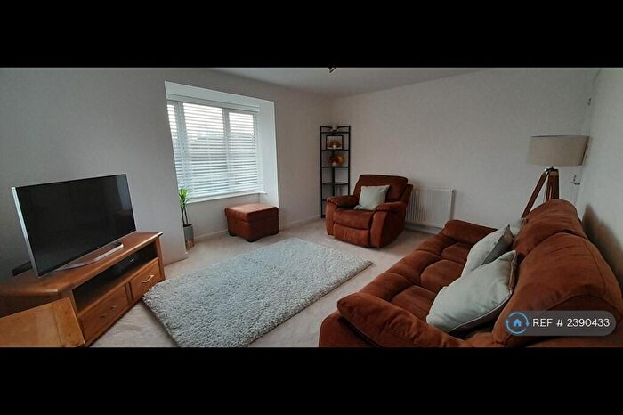 3 Bedroom Semi-Detached House To Rent In Brandling Crescent, Leeds, LS10