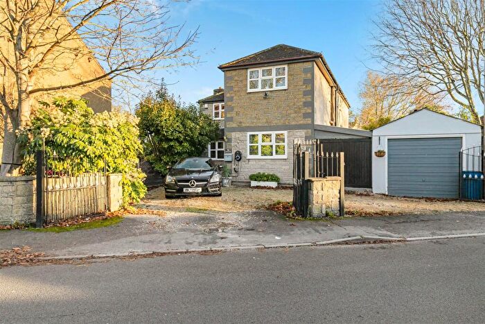 4 Bedroom Detached House For Sale In Poplar Road, Oldland Common, BS30