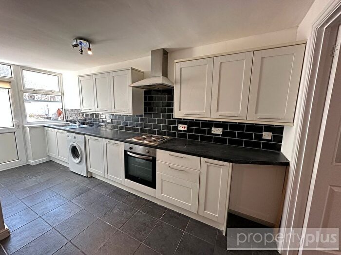 3 Bedroom Terraced House To Rent In Robert Street Pentre -, Pentre, CF41