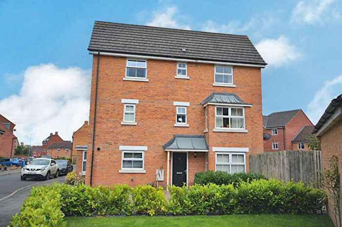 4 Bedroom Property To Rent In Arden Close, Corby, NN18