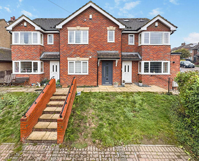 3 Bedroom Terraced House For Sale In Great Elms Road, Hemel Hempstead, HP3
