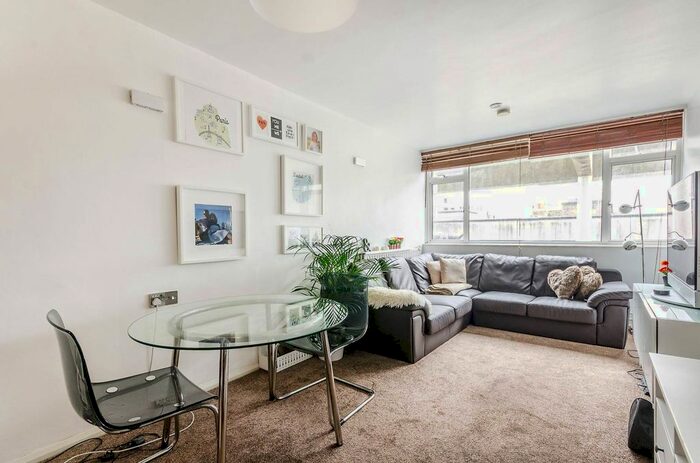 1 Bedroom Flat To Rent In Macklin Street, Covent Garden, London, WC2B