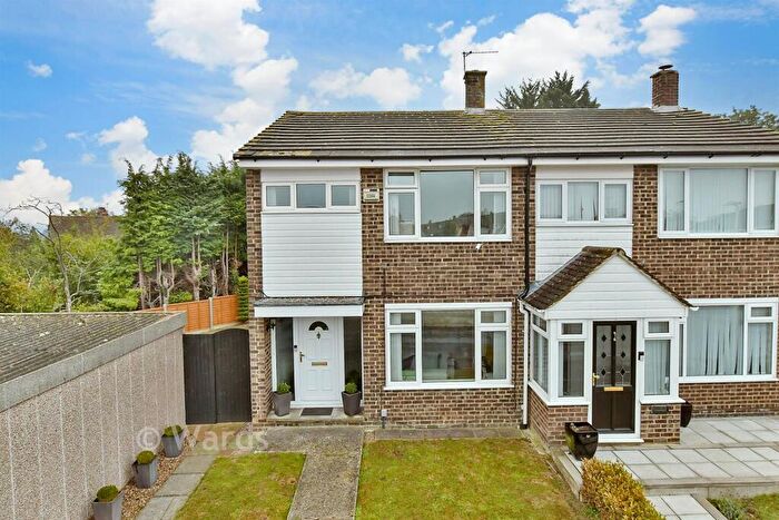 3 Bedroom Semi Detached House For Sale In Austin Close, Darland, Kent, ME5