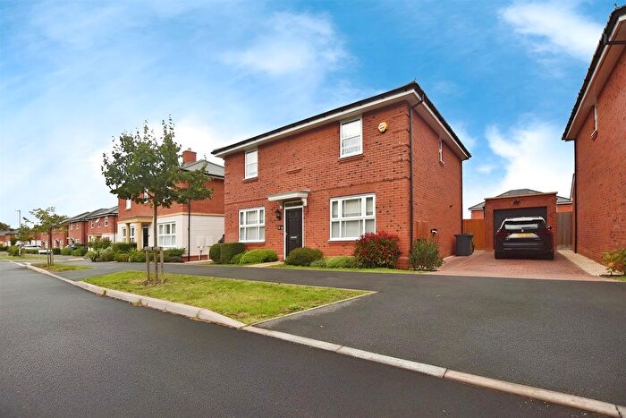 4 Bedroom Property For Sale In Meadow Avenue, Shenley, Radlett, WD7