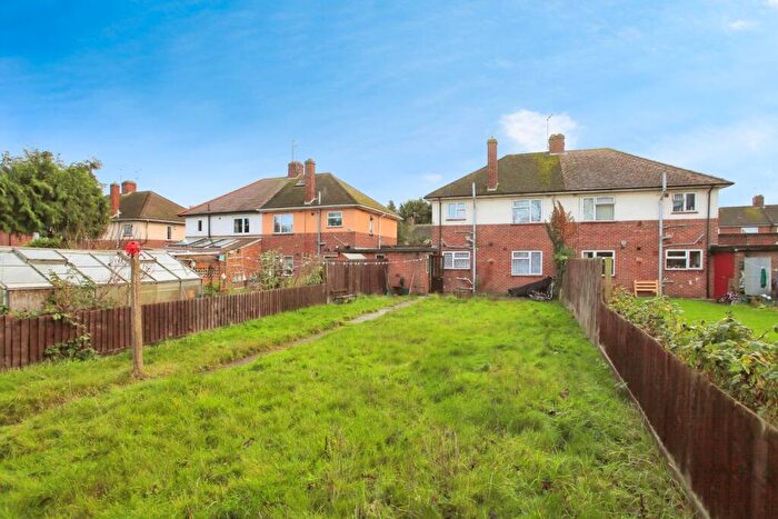 3 Bedroom Semi Detached House For Sale In Crown Street, Peterborough, Cambridgeshire, PE1