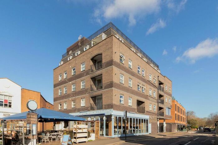 1 Bedroom Flat To Rent In Chiswick High Road, London, W4