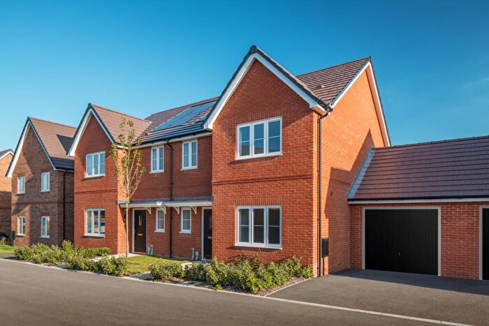 3 Bedroom Semi-Detached House For Sale In Goshawk Road, Off Old Shoreham Road, Lancing, BN15