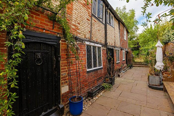 5 Bedroom Semi-Detached House For Sale In The Shippe, High Street, Bridge, CT4