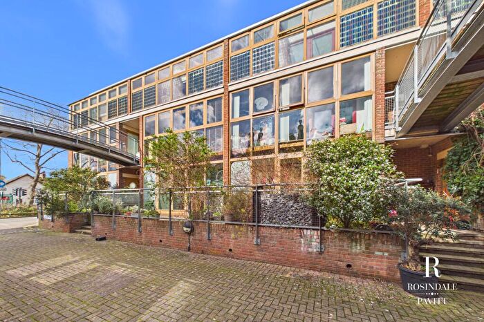 3 Bedroom Terraced House For Sale In Dunster Way, Hackbridge, Wallington, SM6