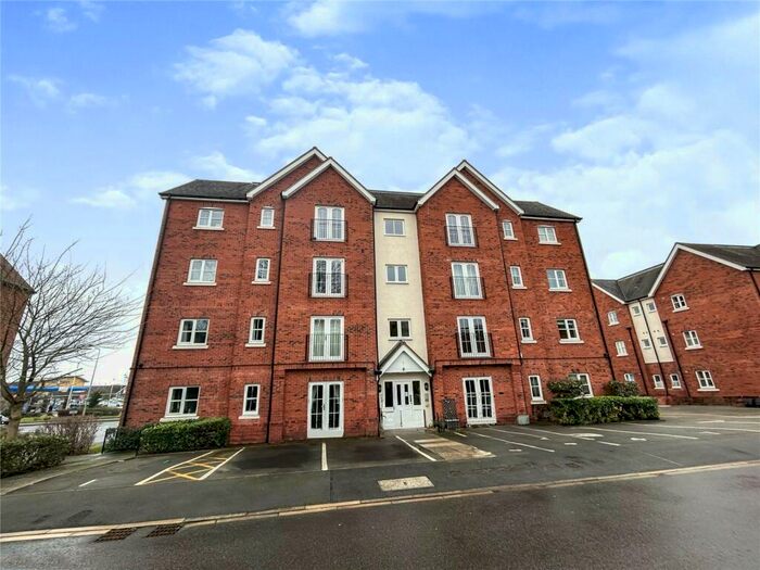 2 Bedroom Flat To Rent In Chamberlain Close, Uttoxeter, Staffordshire, ST14