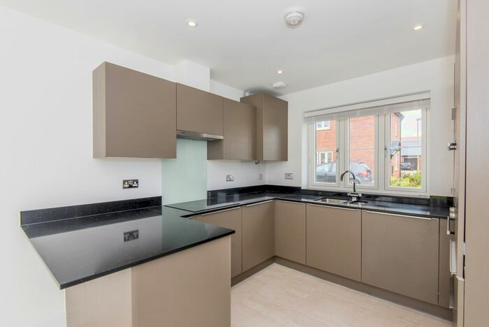 3 Bedroom Detached House To Rent In Wellesley Close, Heyford Park, OX25