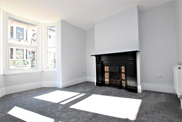 1 Bedroom Flat To Rent In Meeching Road, Newhaven, BN9