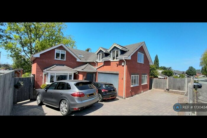 4 Bedroom Detached House To Rent In Meadow Ridge, Stafford, ST17