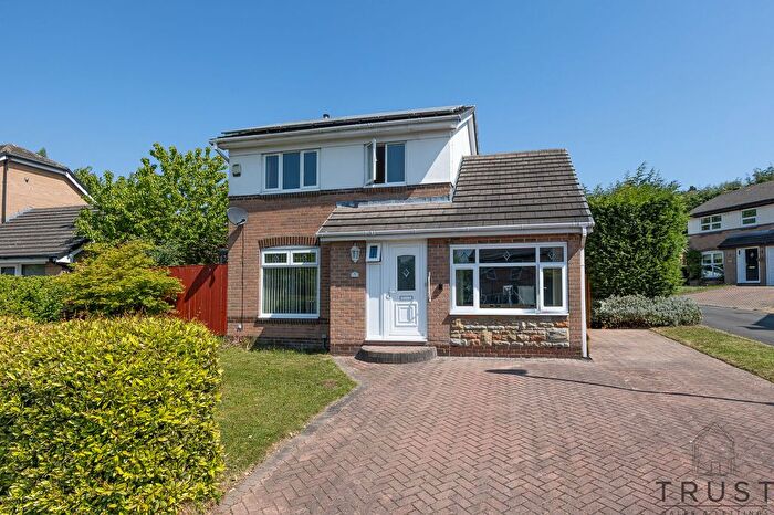 3 Bedroom Detached House For Sale In Greenacres Drive, Birstall, WF17