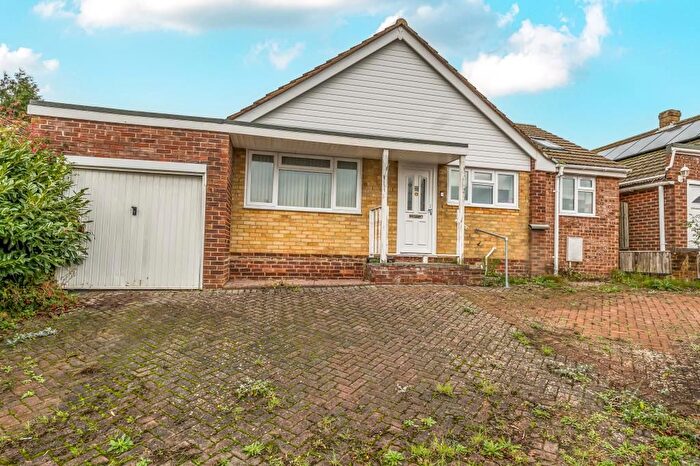 3 Bedroom Detached Bungalow For Sale In Newbury, Berkshire, RG14