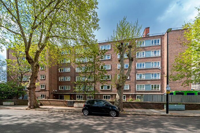 2 Bedroom Flat For Sale In Approach Road, London, E2